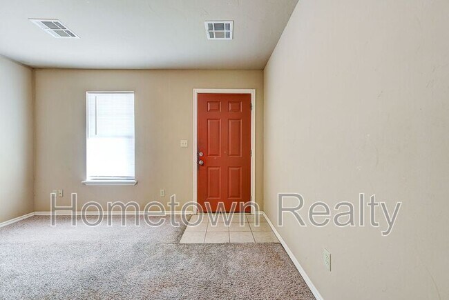 717 S Locust St in Guthrie, OK - Building Photo - Building Photo