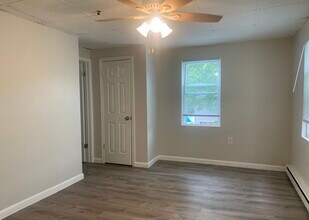 105 Sciarappa St in Cambridge, MA - Building Photo - Building Photo