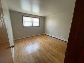 12906 Page Ct in Blue Island, IL - Foto de edificio - Building Photo