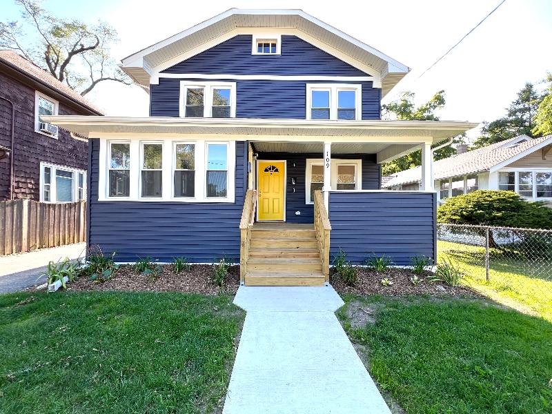 109 N William St in Joliet, IL - Building Photo