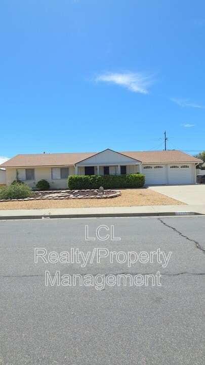 27131 Pinehurst Rd, Unit 17 in Menifee, CA - Building Photo