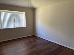 17090 Kilwinning Dr in Houston, TX - Building Photo - Building Photo