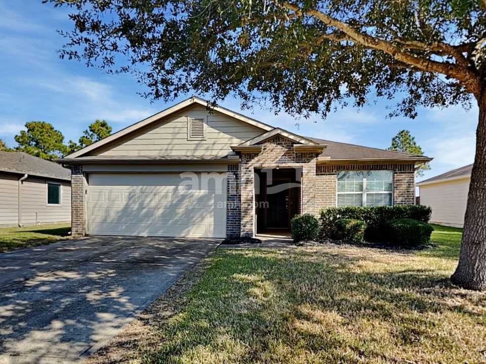 6823 Manor Terrace Ln in Richmond, TX - Building Photo