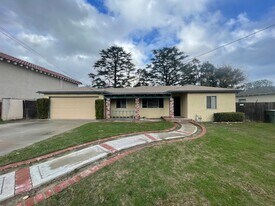 12943 Magnolia Ave in Chino, CA - Building Photo