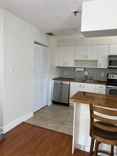 240 SW 15th Rd in Miami, FL - Building Photo - Building Photo