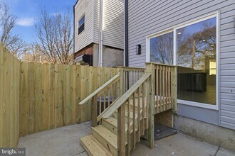 1005 W Orleans St in Philadelphia, PA - Building Photo - Building Photo