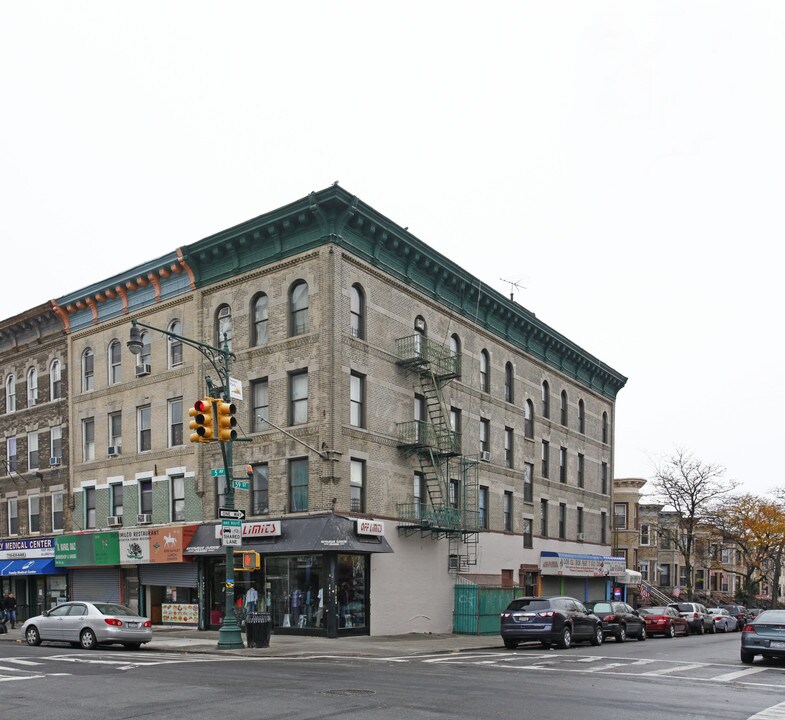 5902 5th Ave in Brooklyn, NY - Foto de edificio