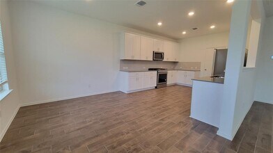 304 Redonda Dr in Liberty Hill, TX - Building Photo - Building Photo