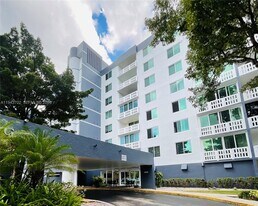 919 Hillcrest Dr in Hollywood, FL - Building Photo