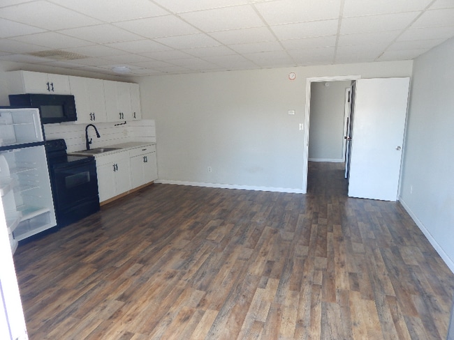 1603 N Main St in Anderson, SC - Foto de edificio - Building Photo