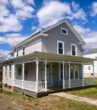 359 S Main St in Middletown, CT - Building Photo - Building Photo