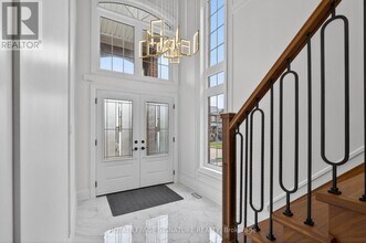 5180 Littlebend Dr in Mississauga, ON - Building Photo - Building Photo