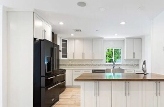 4524 Tobias Ave in Sherman Oaks, CA - Building Photo - Building Photo