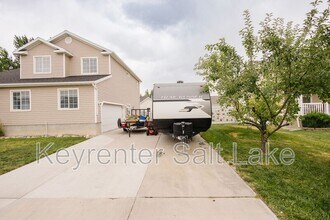 1348 E Hawk Way in Eagle Mountain, UT - Building Photo - Building Photo