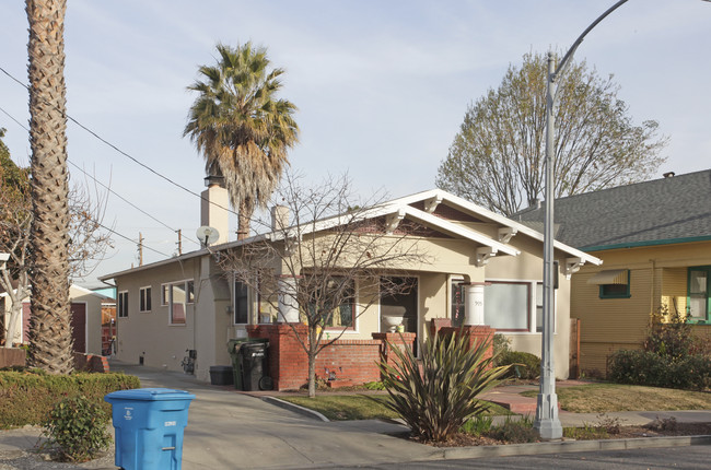 1025,1027,1041,1041-1/2,1043 in Santa Clara, CA - Building Photo - Building Photo