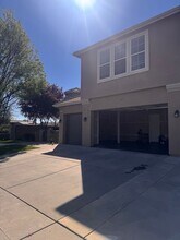 3344 Sierra Madre Ave in Clovis, CA - Building Photo - Building Photo