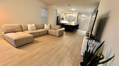 5570 Quiet Lake Pl in Westlake, FL - Building Photo - Building Photo
