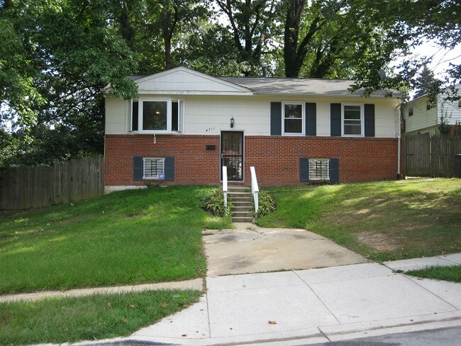 4711 Davis Ave in Hillcrest Heights, MD - Building Photo - Building Photo