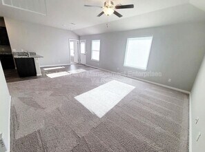1701 Crimson Lake Blvd in El Reno, OK - Building Photo - Building Photo