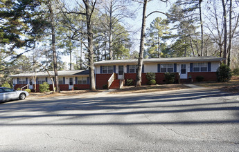 Carolina Terrace Apartments in Raleigh, NC - Building Photo - Building Photo