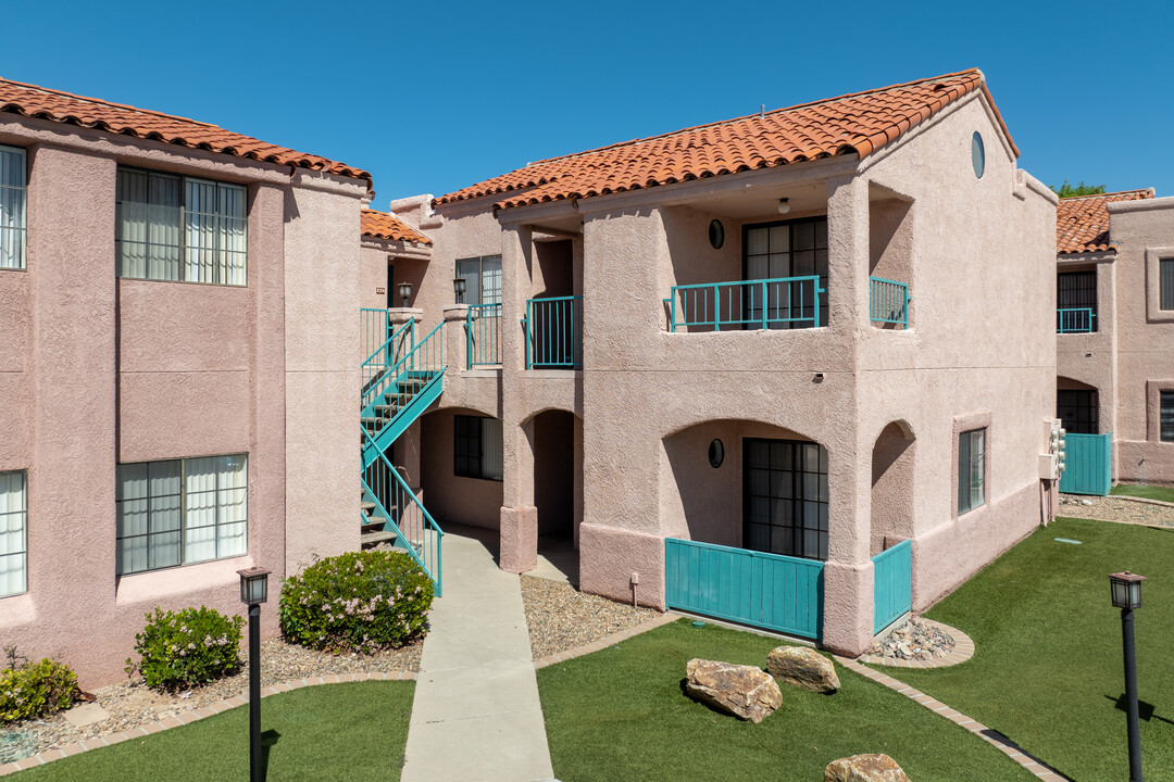 Winterhaven Terrace in Tucson, AZ - Building Photo