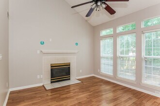 2914 Canary Ct in Charlotte, NC - Building Photo - Building Photo