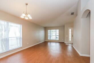 13224 Early Run Ln in Riverview, FL - Building Photo - Building Photo