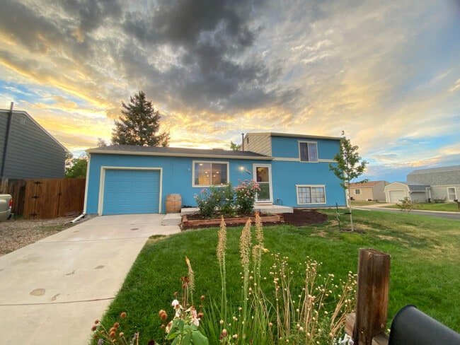 property at 9323 W 100th Cir