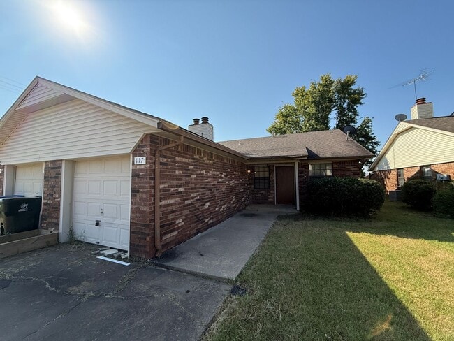 property at 117 E Canton St