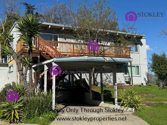 11 Carquinez Scenic Dr in Martinez, CA - Building Photo