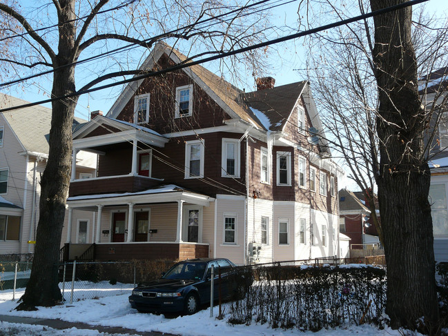 86 Newton St