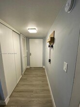 455 S Pine Island Rd in Plantation, FL - Building Photo - Building Photo