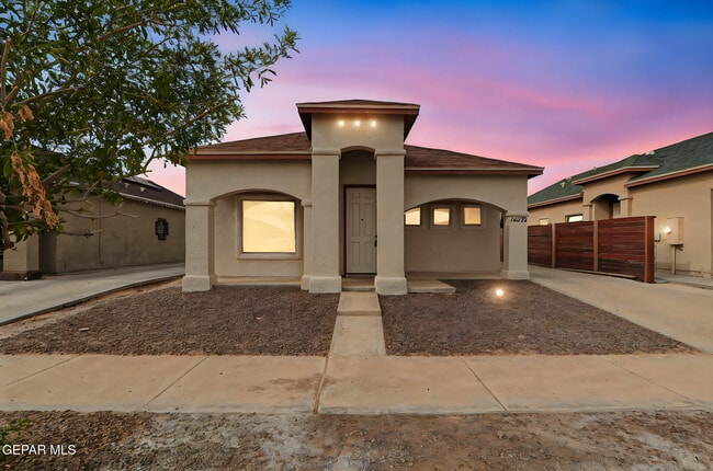 14373 Tobe Davis Dr in Horizon City, TX - Building Photo - Building Photo