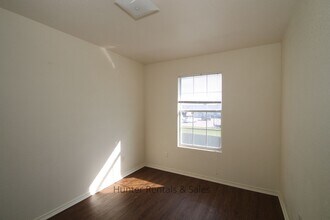 4000 Gus Dr in Killeen, TX - Building Photo - Building Photo