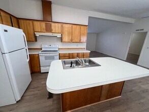 2010 Modoc St in Klamath Falls, OR - Building Photo - Building Photo