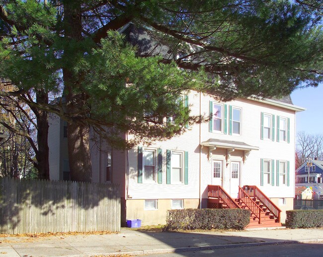 588-590 Locust St in Fall River, MA - Building Photo - Building Photo