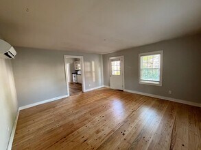 335 E Burton St in Murfreesboro, TN - Building Photo - Building Photo