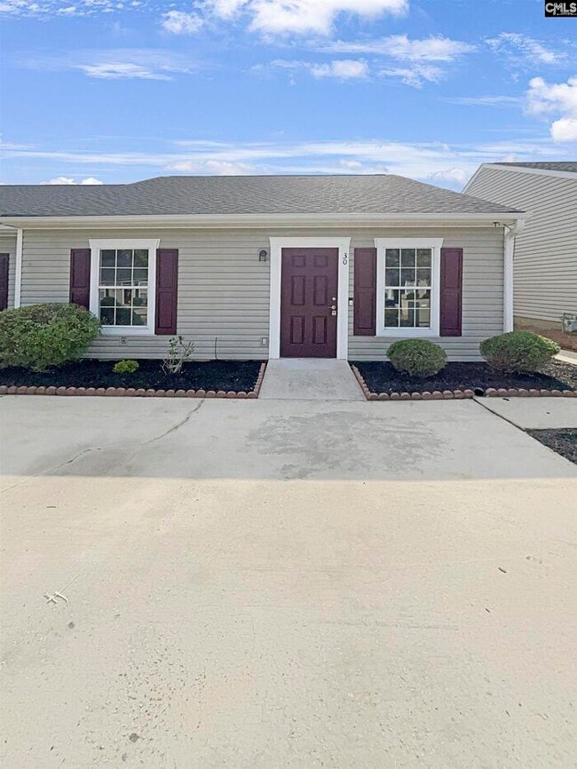 property at 30 Hampton Oaks Pl