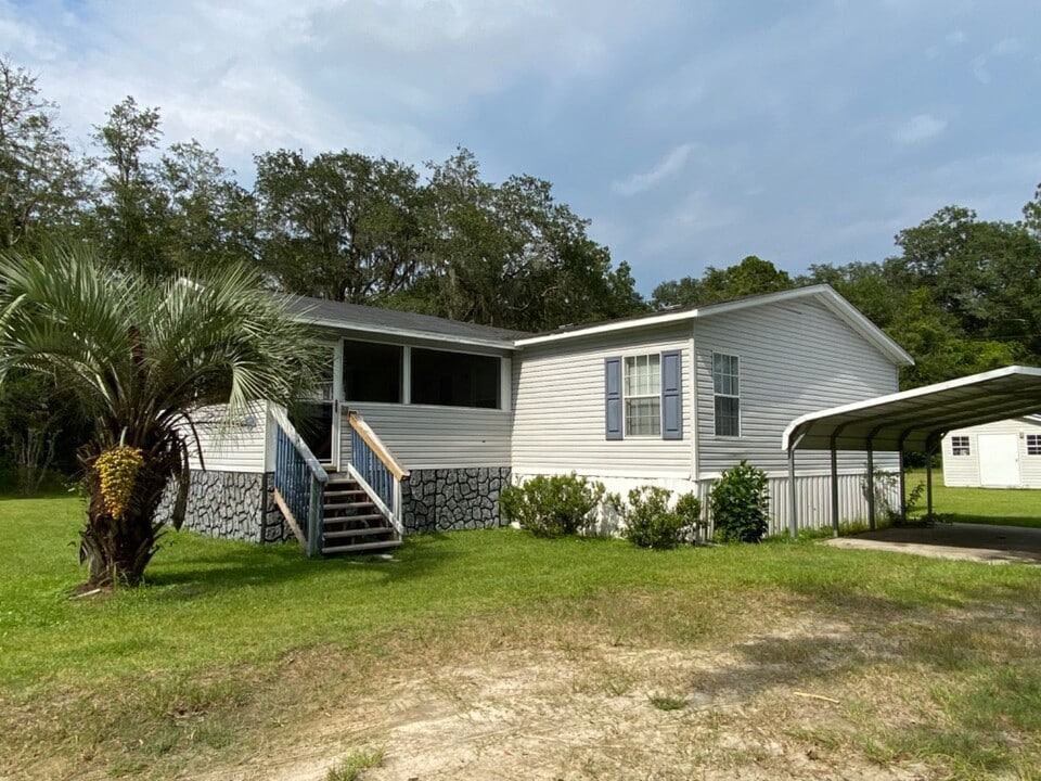 3920 C R 51 N in Jasper, FL - Building Photo