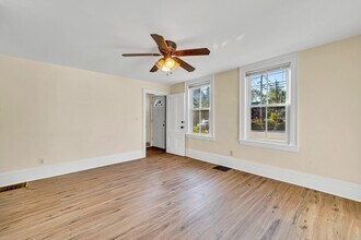 303 S Main St in Haverhill, MA - Foto de edificio - Building Photo