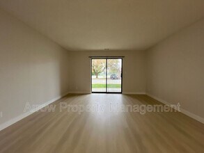 2340 N 44th St in Lincoln, NE - Building Photo - Building Photo