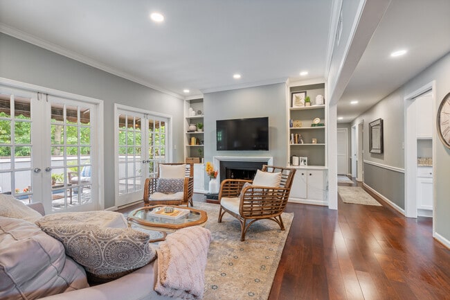 property at 4505 Harding Pike