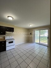 424 Heritage Ln in Ottawa, IL - Building Photo - Building Photo