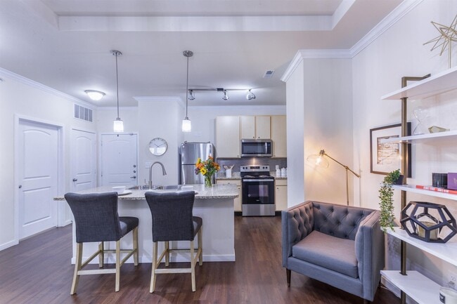 Aventura at Forest Park and Tower Grove TH in St. Louis, MO - Building Photo - Building Photo