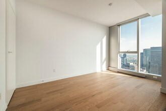 1205 Pl. du Frere Andre in Montréal, QC - Building Photo - Building Photo