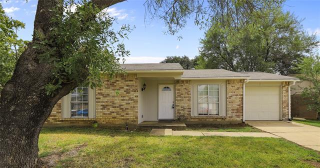 7008 Greenview Cir N