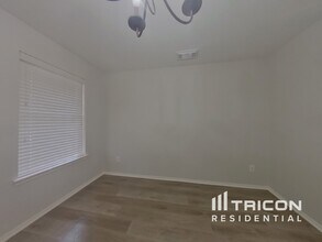 21607 Fossil Trails Dr in Spring, TX - Foto de edificio - Building Photo