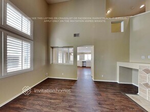 892 Pathfinder Way in Corona, CA - Building Photo - Building Photo