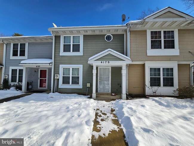 4179 Bluebird Dr in Waldorf, MD - Foto de edificio - Building Photo