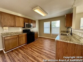 11019 Dublin Pl in San Antonio, TX - Building Photo - Building Photo